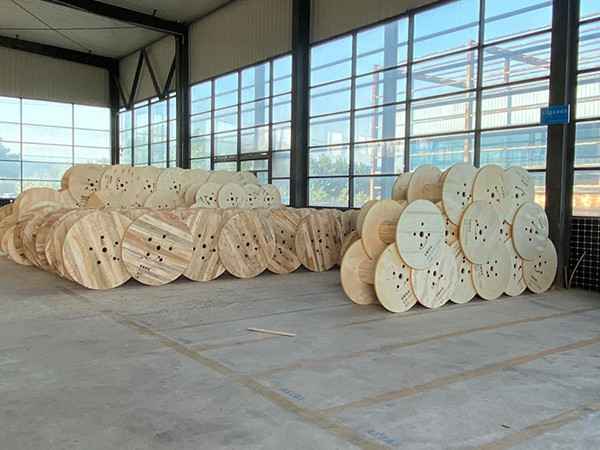 長(zhang)飛光纖光(guang)纜