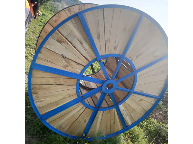 鐵木(mu)電纜盤1