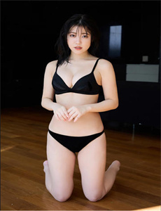 卯月麻衣作品